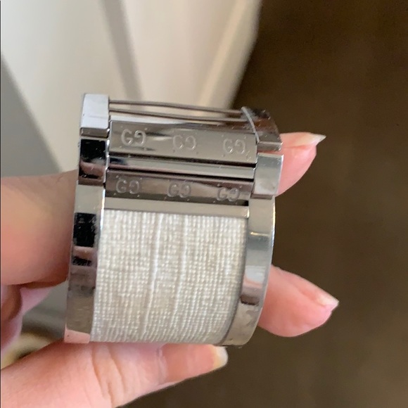 Gucci Watch - Picture 3 of 4